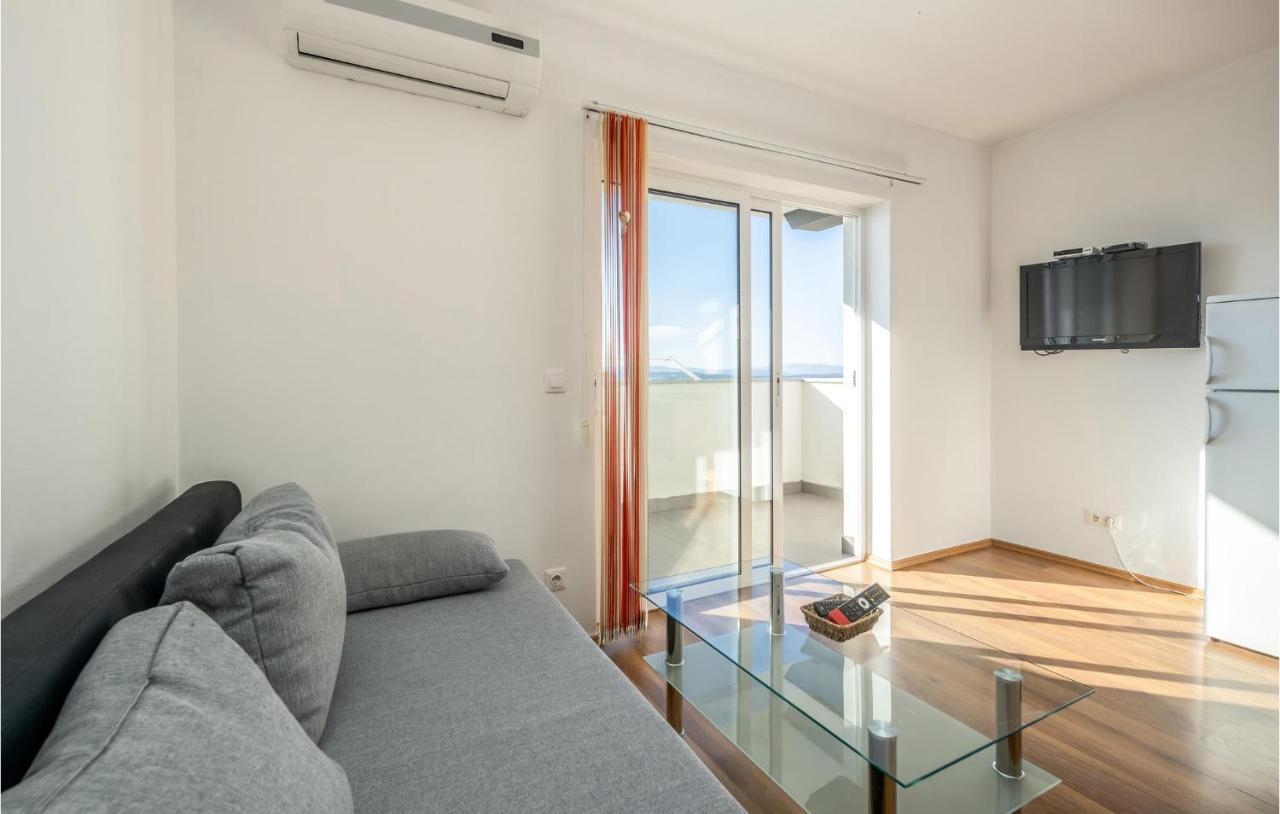 Stunning Apartment In Crikvenica With Wifi Ngoại thất bức ảnh