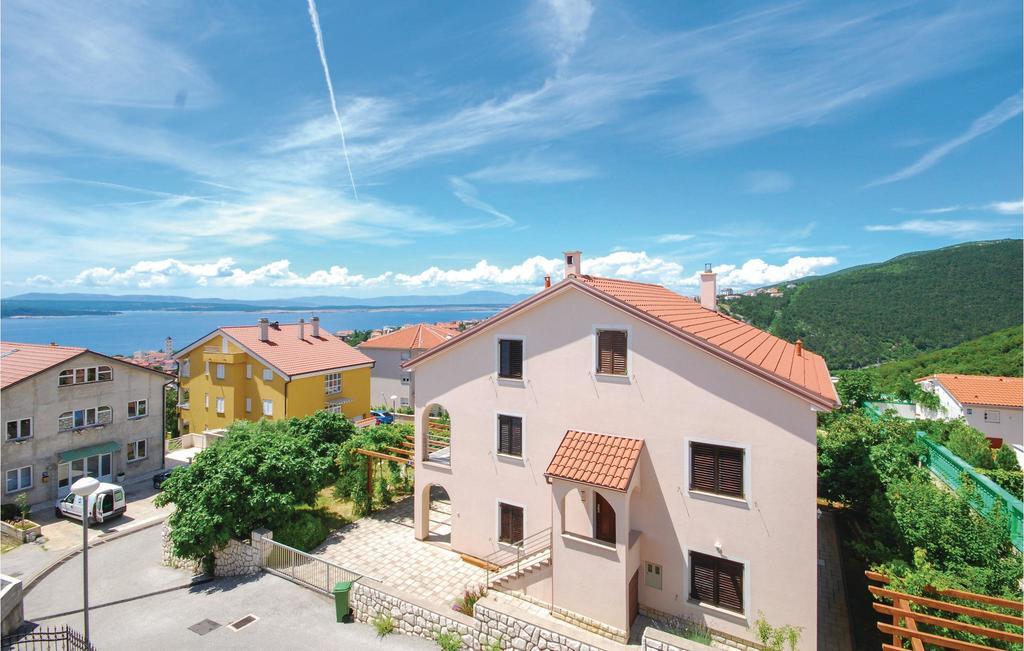 Stunning Apartment In Crikvenica With Wifi Ngoại thất bức ảnh